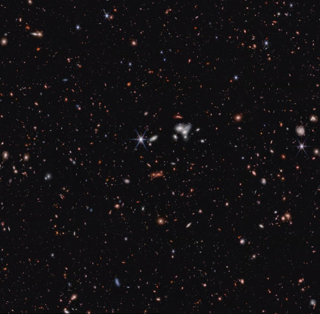 Webb detecta el agujero negro supermasivo activo más distante. Créditos: NASA, ESA